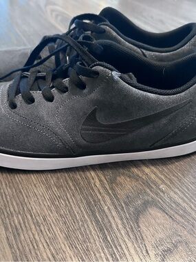 Nike Men's Black Suede Low-Profile Sneakers